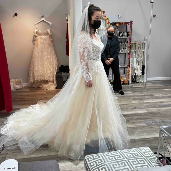 Enzoani Dresses Enzoani Olympia Wedding Dress Poshmark